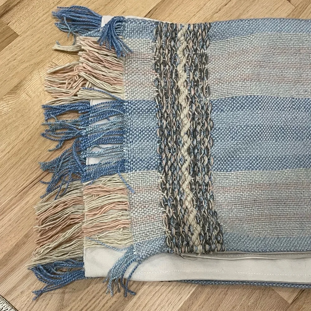 2/ Pottery Barn Andora 16